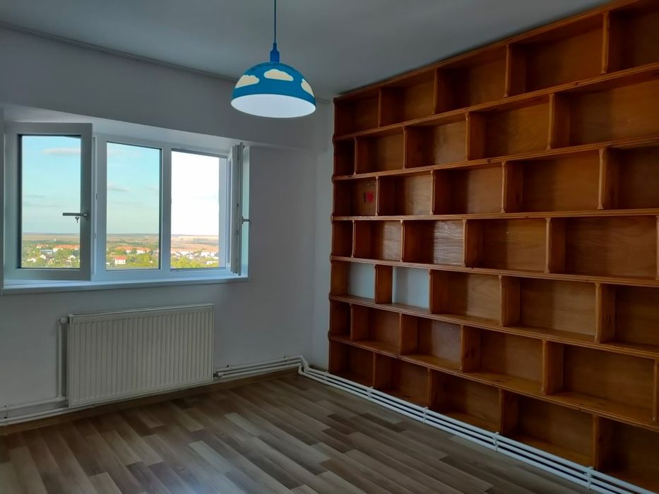 Schimb/Vând apartament 4 camere