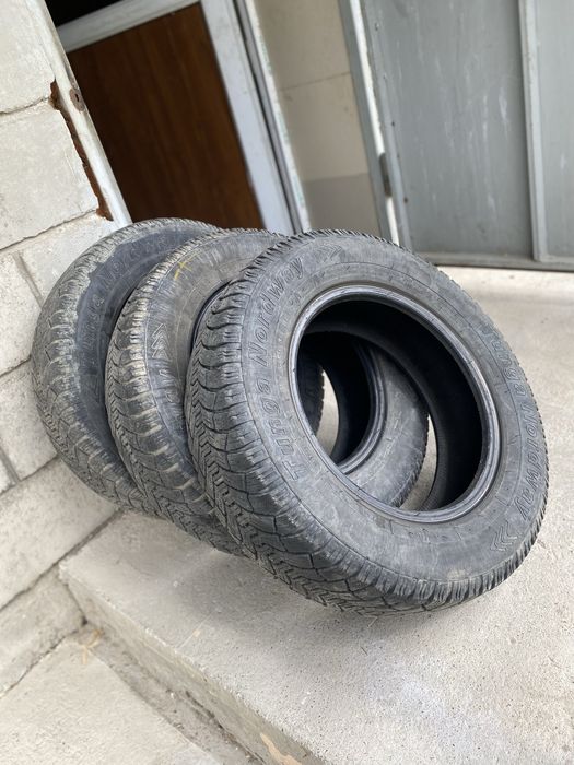 Продам 3 шины 185/70/14 - 185/70R14