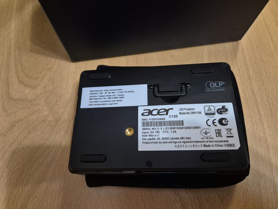 Проектор Acer C120