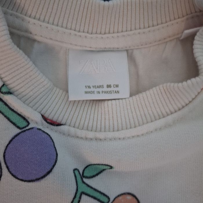 Комплект на Zara за момиче 86 размер