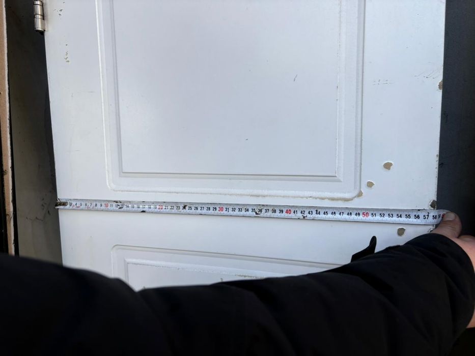 Двери межкомнатные б/у