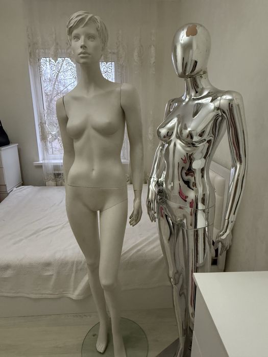 Манекены для женской одежды