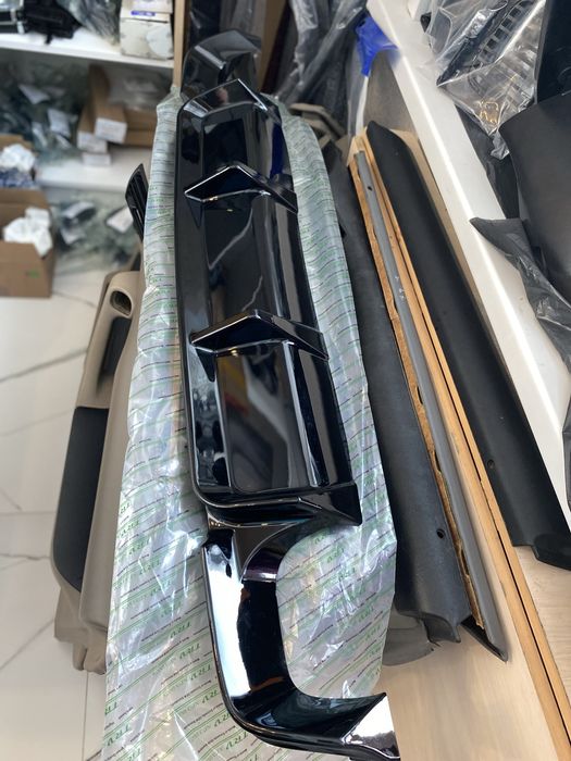 Диффузор на задний бампер Е39