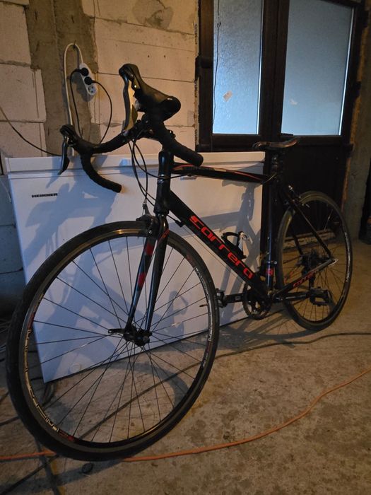 Bicicleta cursiera Carrera Virtuoso