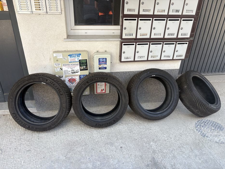 Michelin Alpin 245/45/18