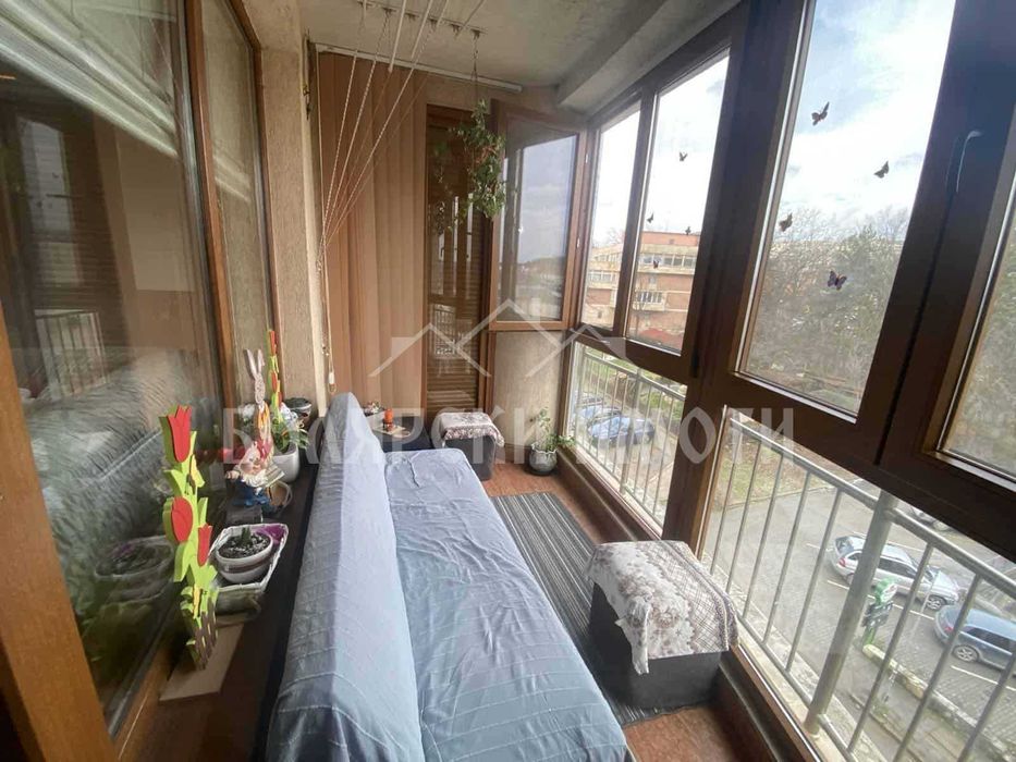 Продава се Тристаен апартамент в Велико Търново, Център - 82 кв.м за 1045 €/кв.м - Снимка #3