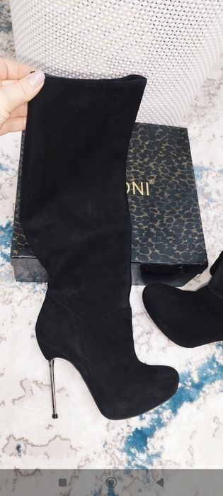 Продам осенние  сапоги