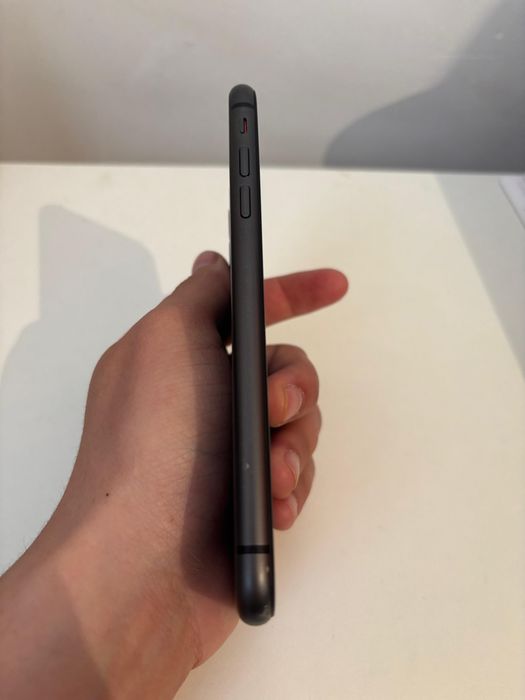 Iphone 11 в хорошем состоянии
