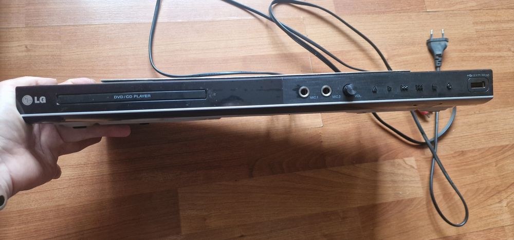 Продам DVD плеер с караоке