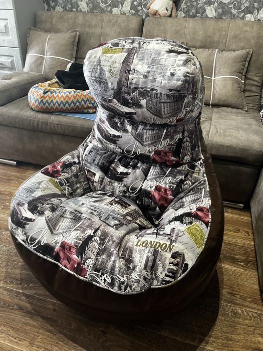 Мягкое бескаркасное кресло.