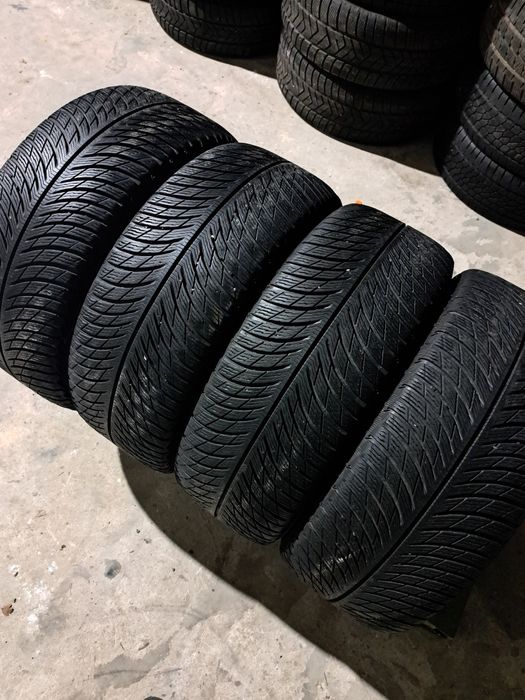 4 anvelope iarnă 235 45 r18 Michelin