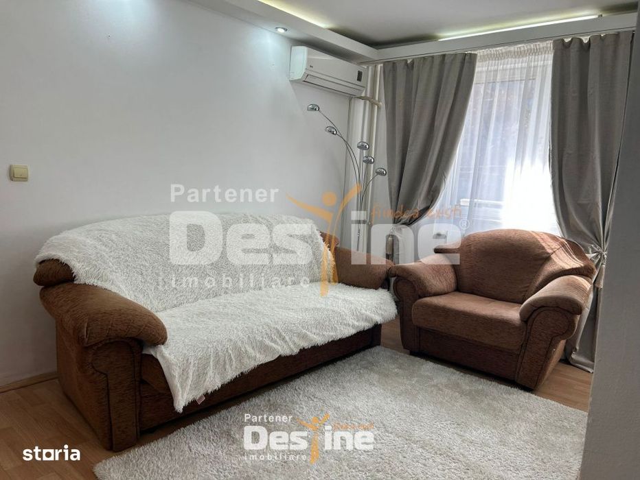 Podu Ros - Apartament 3 camere semidecomandat, MOBILAT si UTILAT