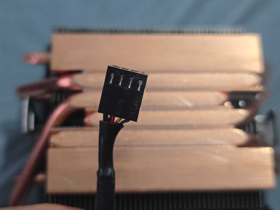 Cooler Procesor AMD Wraith Prism RGB, 4 Heatpipes Cupru, PWM 4-Pin, Socket AM4 / AM5