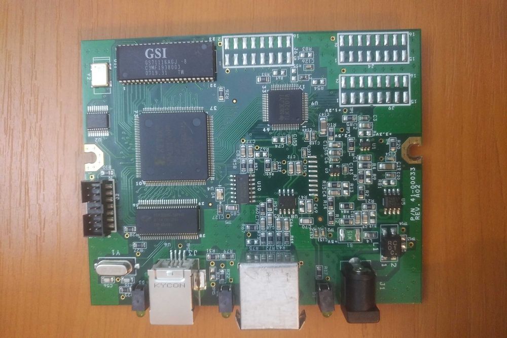 FPGA si microcontroller