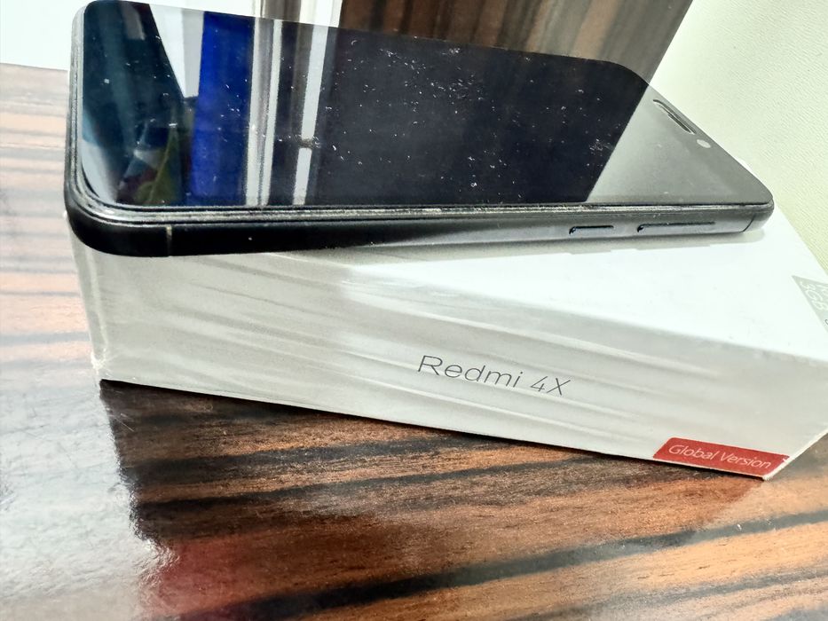 Redmi 4x 3/32 продается телефон