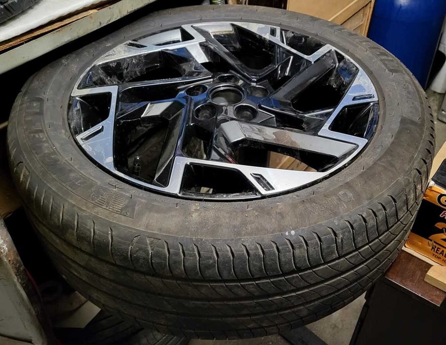 Anvelope de vara Michelin 235/50 R19 DOT2823