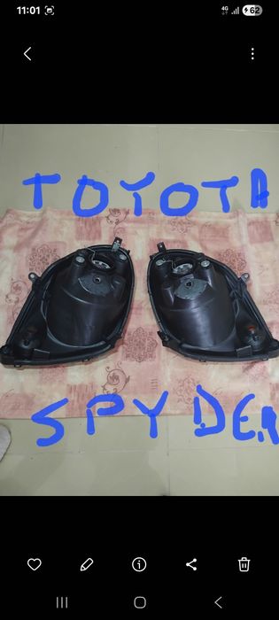 Faruri Toyota MR2 Spyder