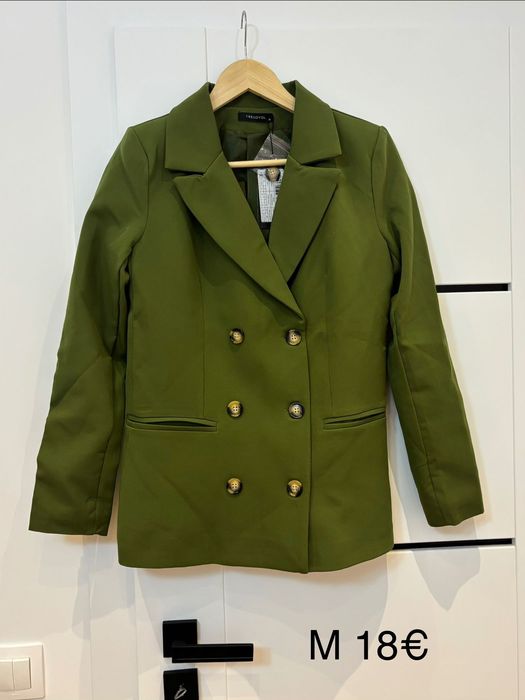 Ново дамско сако