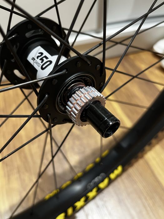 Нова капла Oquo MC32 TEAM/DT 350/MAXXIS DHR2 EXO + 27,5 Boost