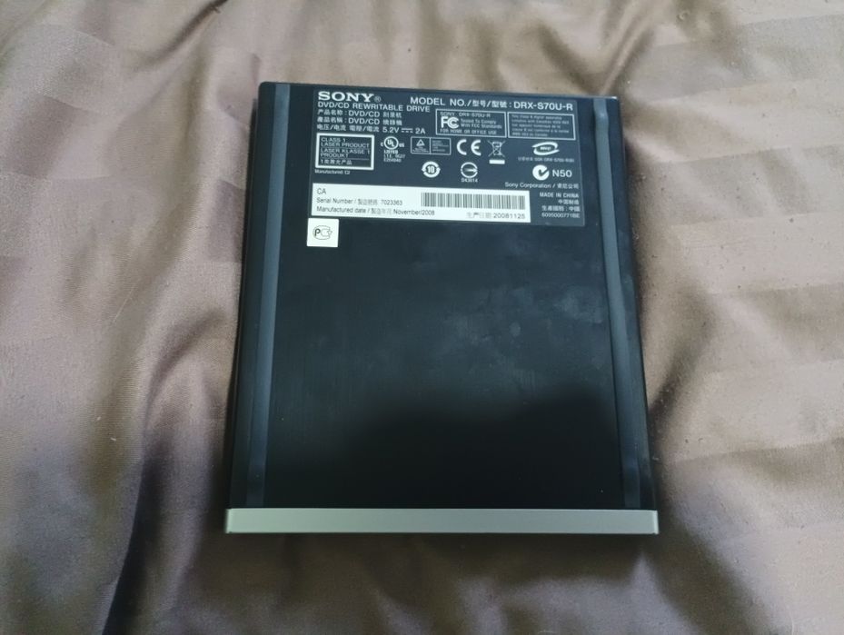 Продам ноутбук с CD/DVD