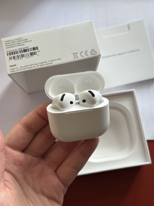 Наушники Apple AirPods 4 белый
