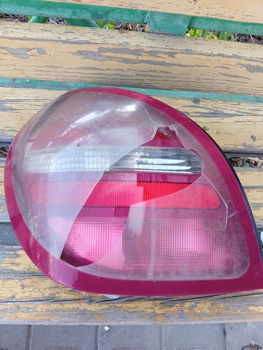 Левая фара Nissan Almera N16