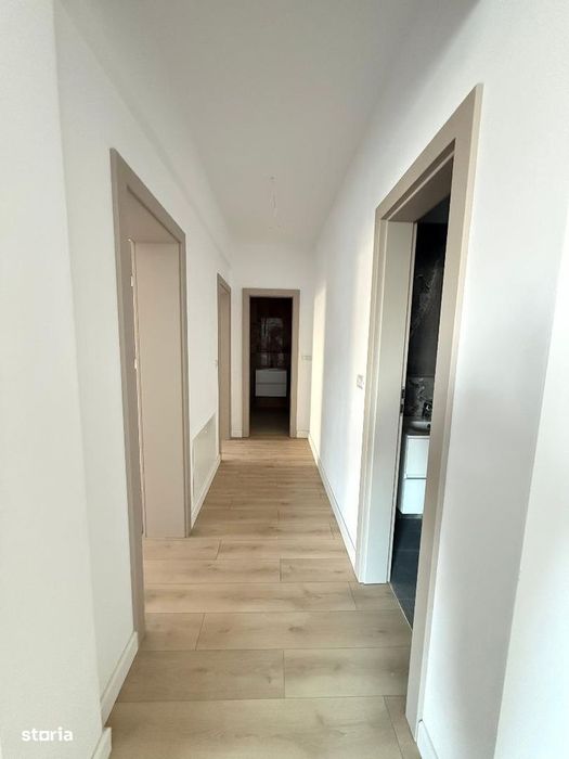 De vanzare Apartamente 3 camere, zona Cetate HCC Bloc Nou.