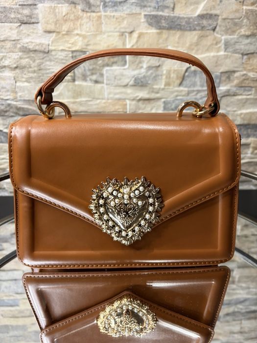 Дамски кожени чанти