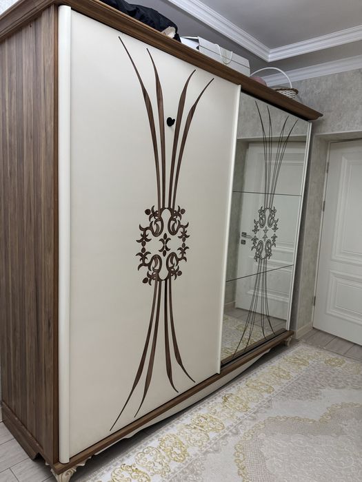 Спальний гарнитур