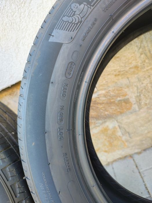 Michelin 225/60R18 DOT 45 2022 всесезонни