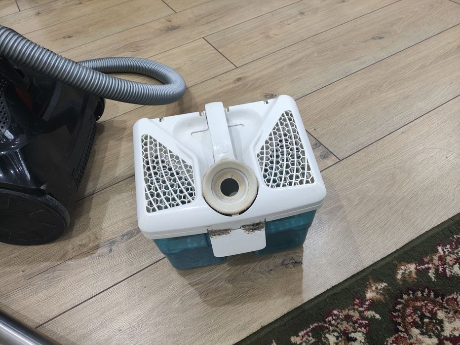 Продам пылесос томас