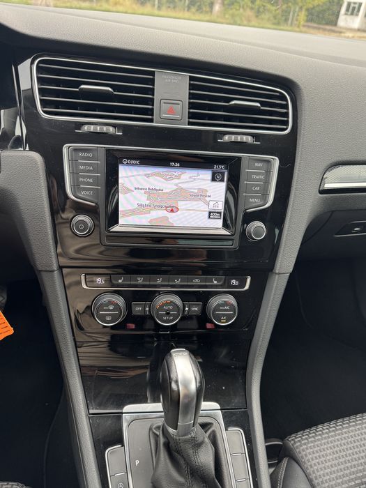 VW GolF Automat/navigatie/piele/masaj/scaune sport/150cp/rate/garantie