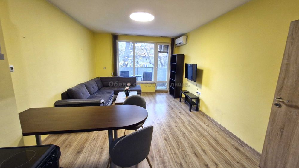 Продава се Двустаен апартамент в Пловдив, Въстанически - 72 кв.м за 2070 €/кв.м - Снимка #1