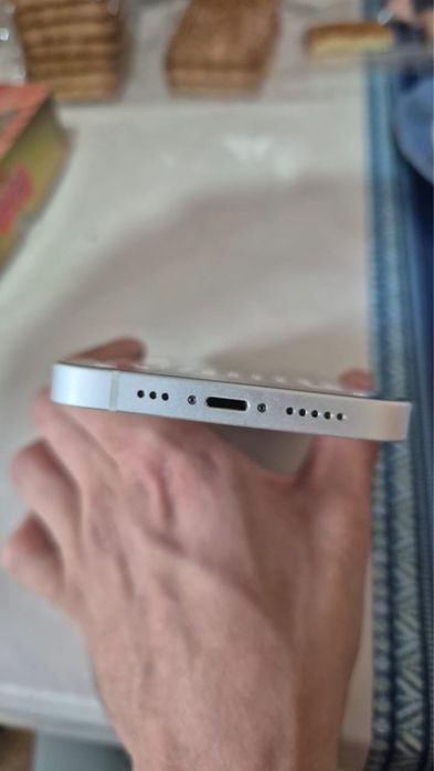 iPhone 14 128gb в белом цвете