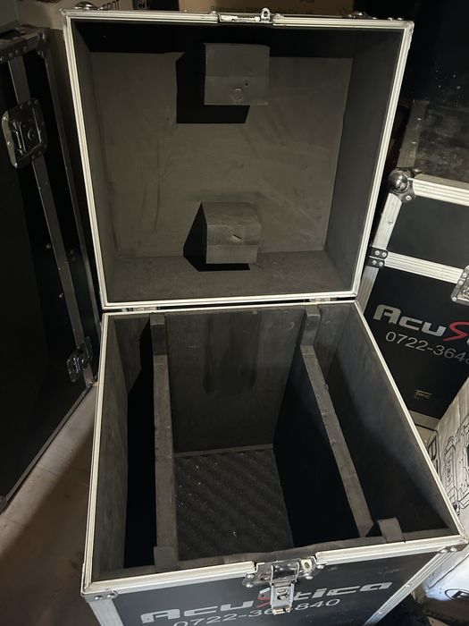 Case cutie transport moving head lumini