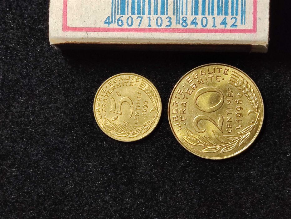 монета франция обычная простая 2штуки