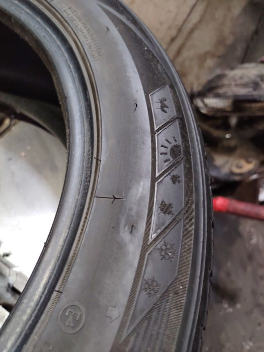 Продам шины трекер эпика веста17