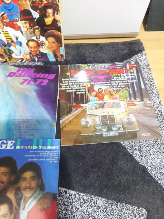 Discuri vinil românești și străine