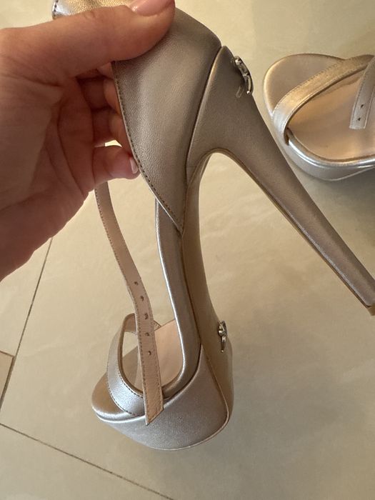 Високи сандали yordan radichev