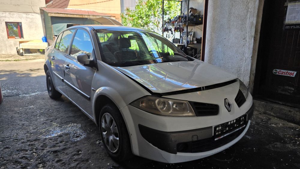 Faruri,aripi,capota,bara megane 2