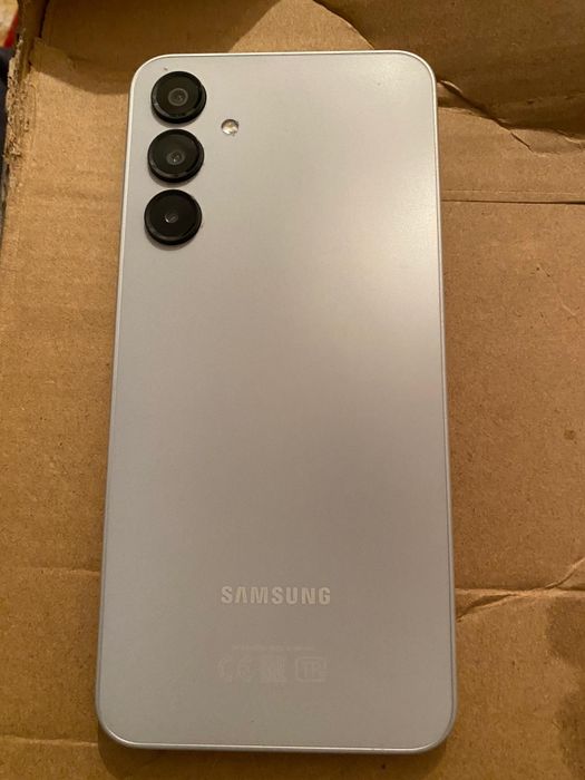 Обменяю  телефон на айфон 13-14