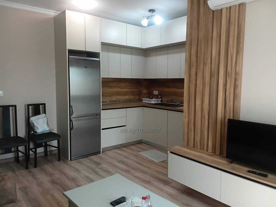 Дава се под наем Двустаен апартамент в Пловдив, Център - 80 кв.м за 612 € - Снимка #5