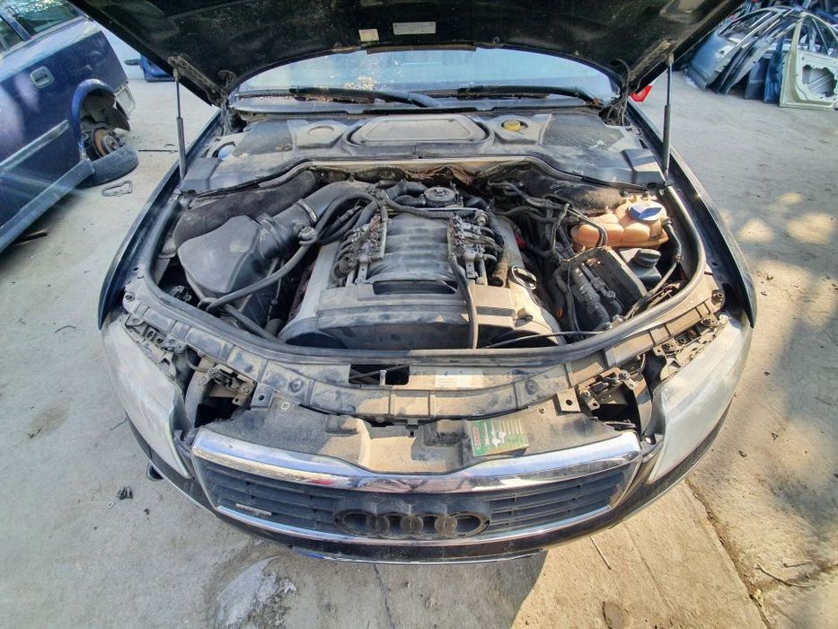 Dezmembrari  Audi A8 (4E)  2002  > 2010