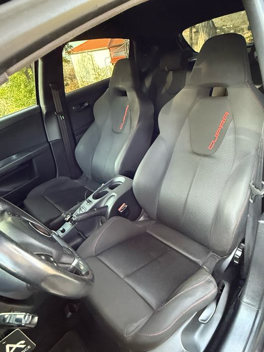 Seat leon Cupra 2TFSI 240кс