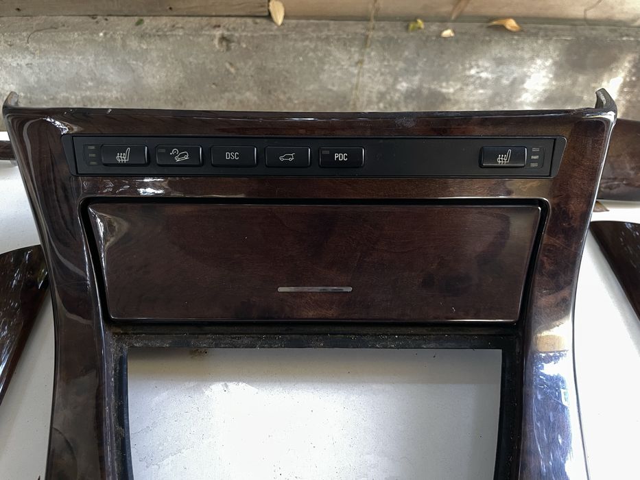 Декор салона BMW E53