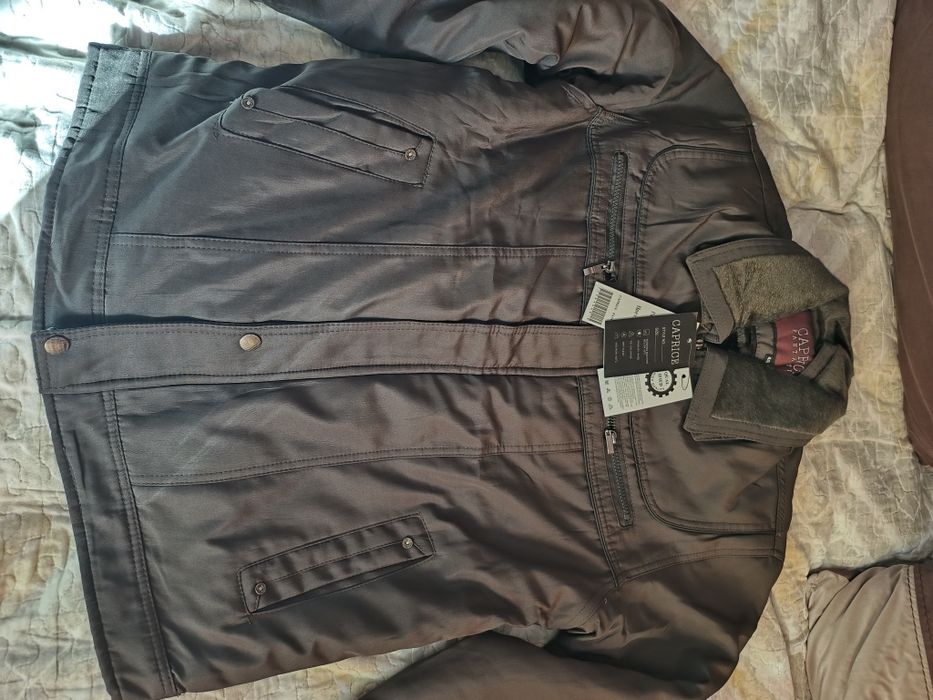 Чисто Ново Детско Зимно Яке Размер М