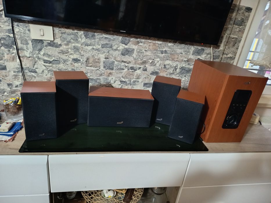 Sistem muzica cu 5 boxe