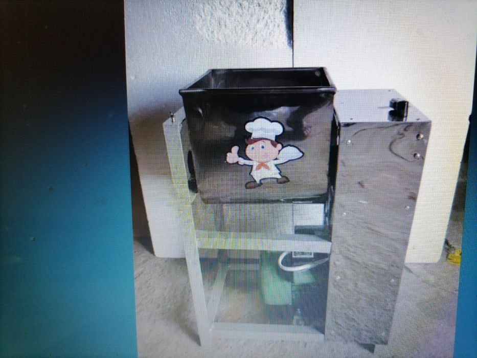 Електрическа бъркалка за кайма 15кг.и 25кг. месобъркачка ,тестомесачка