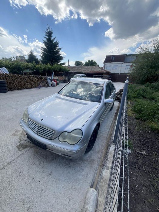 Мерцедес C220 CDI W203 на части