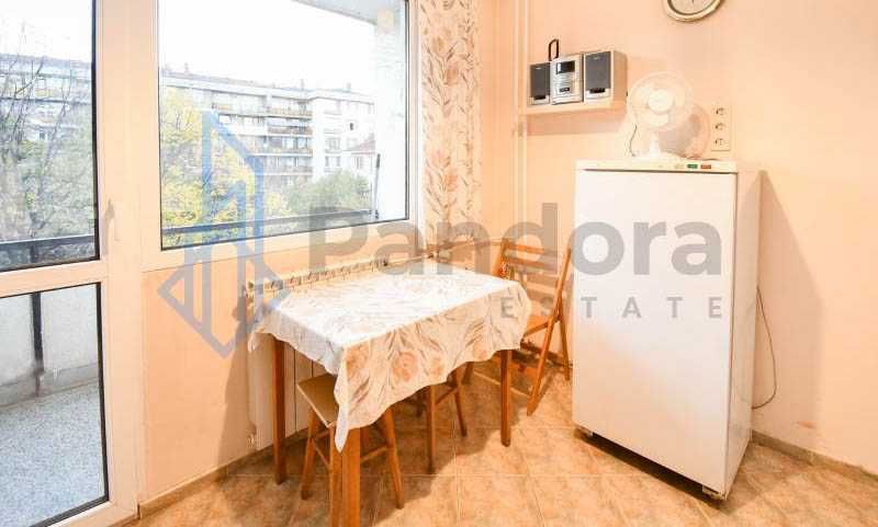 Дава се под наем Тристаен апартамент в София, Гео Милев - 88 кв.м за 540 € - Снимка #2